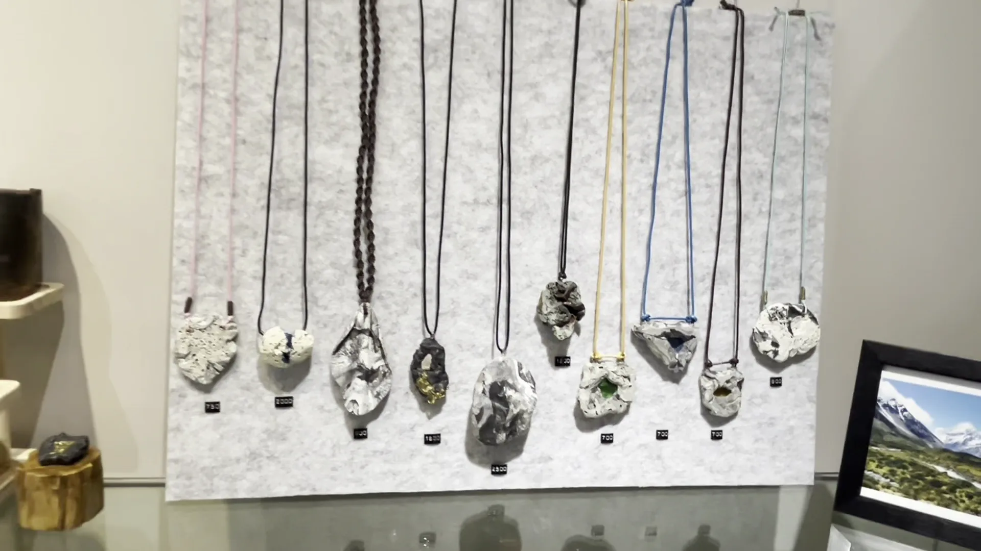 Jun 的金工作品与材料细节